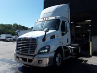 2017 Freightliner CASCADIA 113