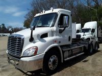 2020 Freightliner CASCADIA 113