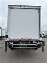 2018 Freightliner M2 106