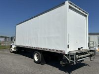 2018 Freightliner M2 106