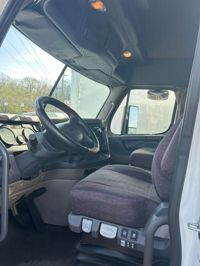 2019 Freightliner CASCADIA 125