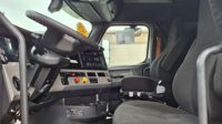 2020 Freightliner NEW CASCADIA 116