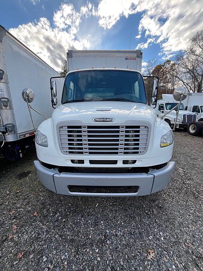 2019 Freightliner M2 106