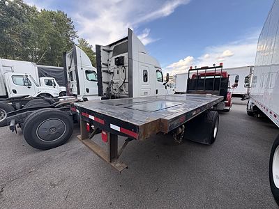 2019 Freightliner M2 106
