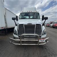 2017 Freightliner CASCADIA 113