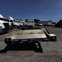 2018 Freightliner M2 106