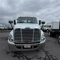 2018 Freightliner CASCADIA 125