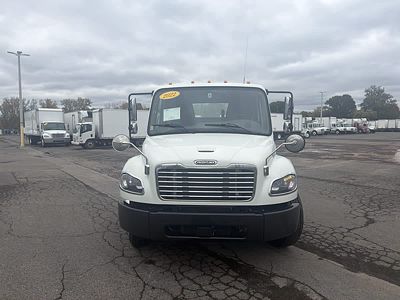 2022 Freightliner M2 106