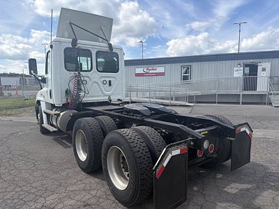 2020 Freightliner CASCADIA 125