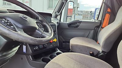 2020 International LT625
