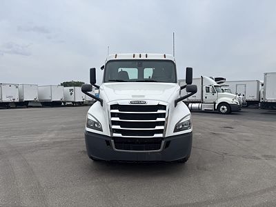 2018 Freightliner NEW CASCADIA PX12664