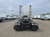 2020 Volvo VNL64T-760