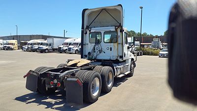 2019 Freightliner CASCADIA 125