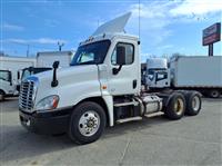 2018 Freightliner CASCADIA 125