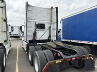 2019 Volvo VNL64T-760