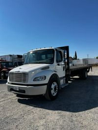 2018 Freightliner M2 106