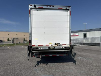 2019 Freightliner M2 106