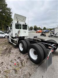 2019 Freightliner CASCADIA 125