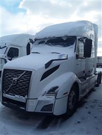 2019 Volvo VNL64T-760