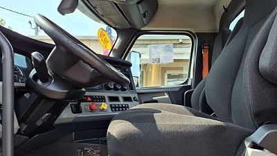 2020 Freightliner NEW CASCADIA 116