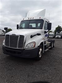 2018 Freightliner CASCADIA 125