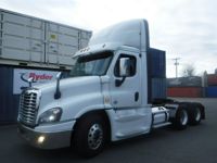 2018 Freightliner CASCADIA 125