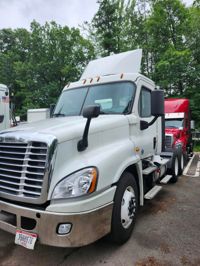 2018 Freightliner CASCADIA 125