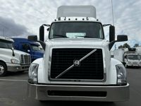 2016 Volvo VNL42T