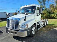 2019 Freightliner CASCADIA 125