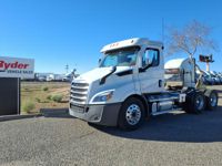 2022 Freightliner CASCADIA PX11664ST