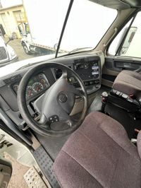 2020 Freightliner CASCADIA 125