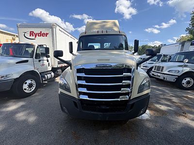 2019 Freightliner NEW CASCADIA PX12664