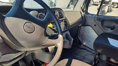 2020 Freightliner M2 106
