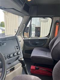 2019 Freightliner CASCADIA 125