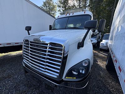 2019 Freightliner CASCADIA 125