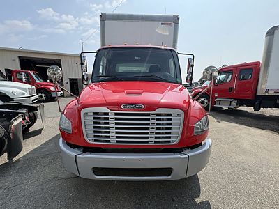 2017 Freightliner M2 106