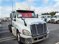 2017 Freightliner CASCADIA 125