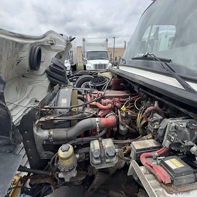 2019 Freightliner M2 106