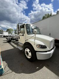 2019 Freightliner M2 106