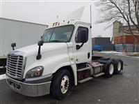 2018 Freightliner CASCADIA 125