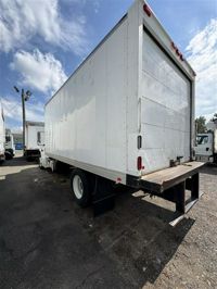 2015 Freightliner M2 106