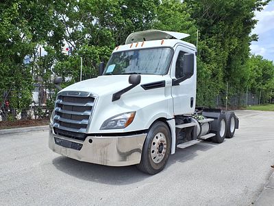 2019 Freightliner NEW CASCADIA PX12664