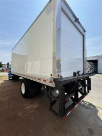 2018 Freightliner M2