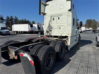 2020 Freightliner CASCADIA 125