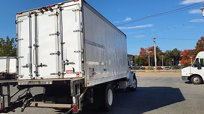 2019 Freightliner M2 106