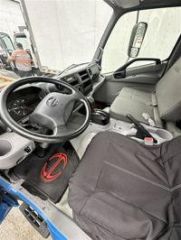 2019 Hino 195