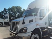 2017 Freightliner CASCADIA 113