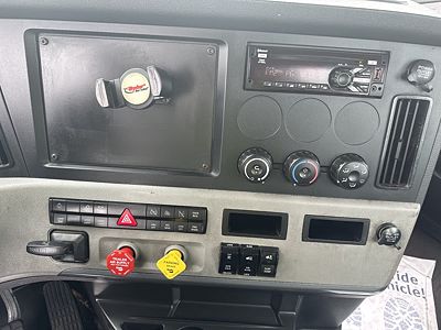 2018 Freightliner NEW CASCADIA PX12664