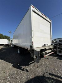 2018 Freightliner M2 106