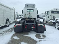 2019 Volvo VNL64T-300